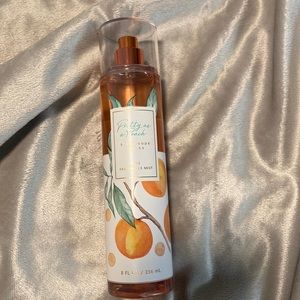 pretty as a peach by bath and body works